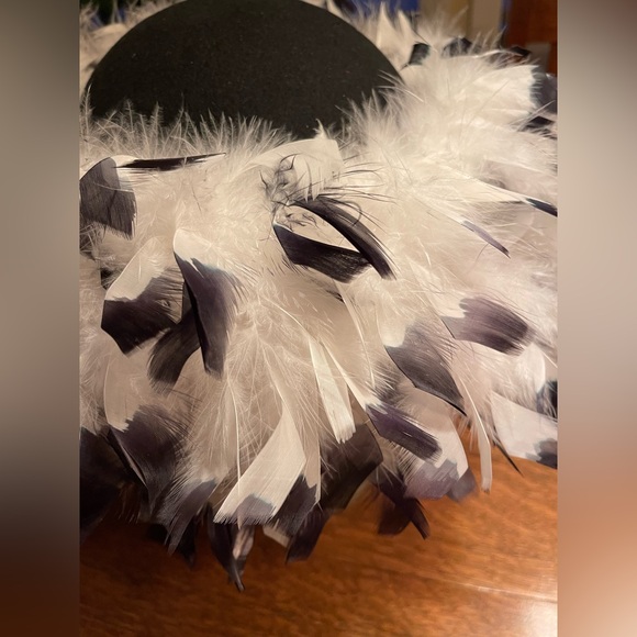 Wool and feather fancy hat by Bollman. Audrey Hepburn in Breakfast at Tiffany’s! - Picture 4 of 10